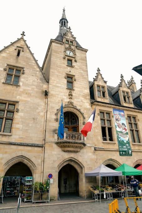 La Cloche Studio Hypercentre Mairie Libourne Bagian luar foto